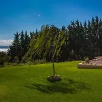 Driftwood Villa *