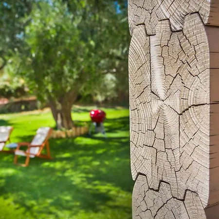 Willa Driftwood Karavádhos