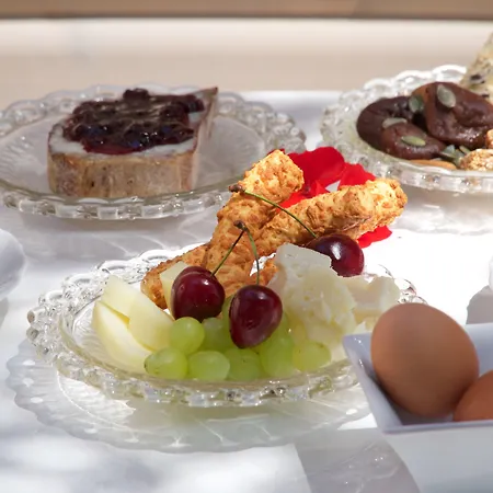 Driftwood Karavádhos