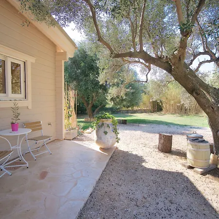 Willa Driftwood Karavádhos