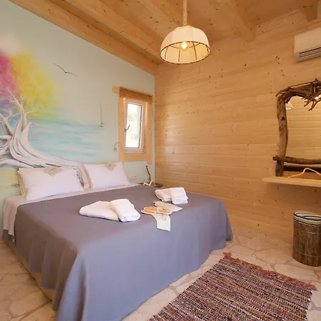 Driftwood Villa Karavádhos